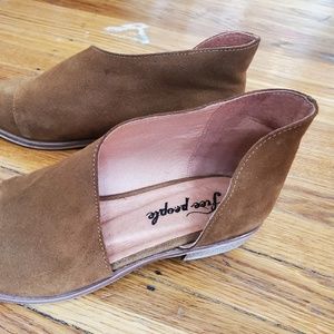 Free People Flat Royale in Cocoa Suede